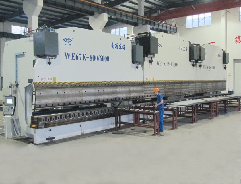 2xWE67K-1600/6000+WE67K-800/6000 CNC Press Brake in Tandem